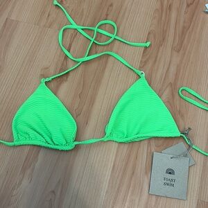 Toast tri Triangle Bikini Top in neon green